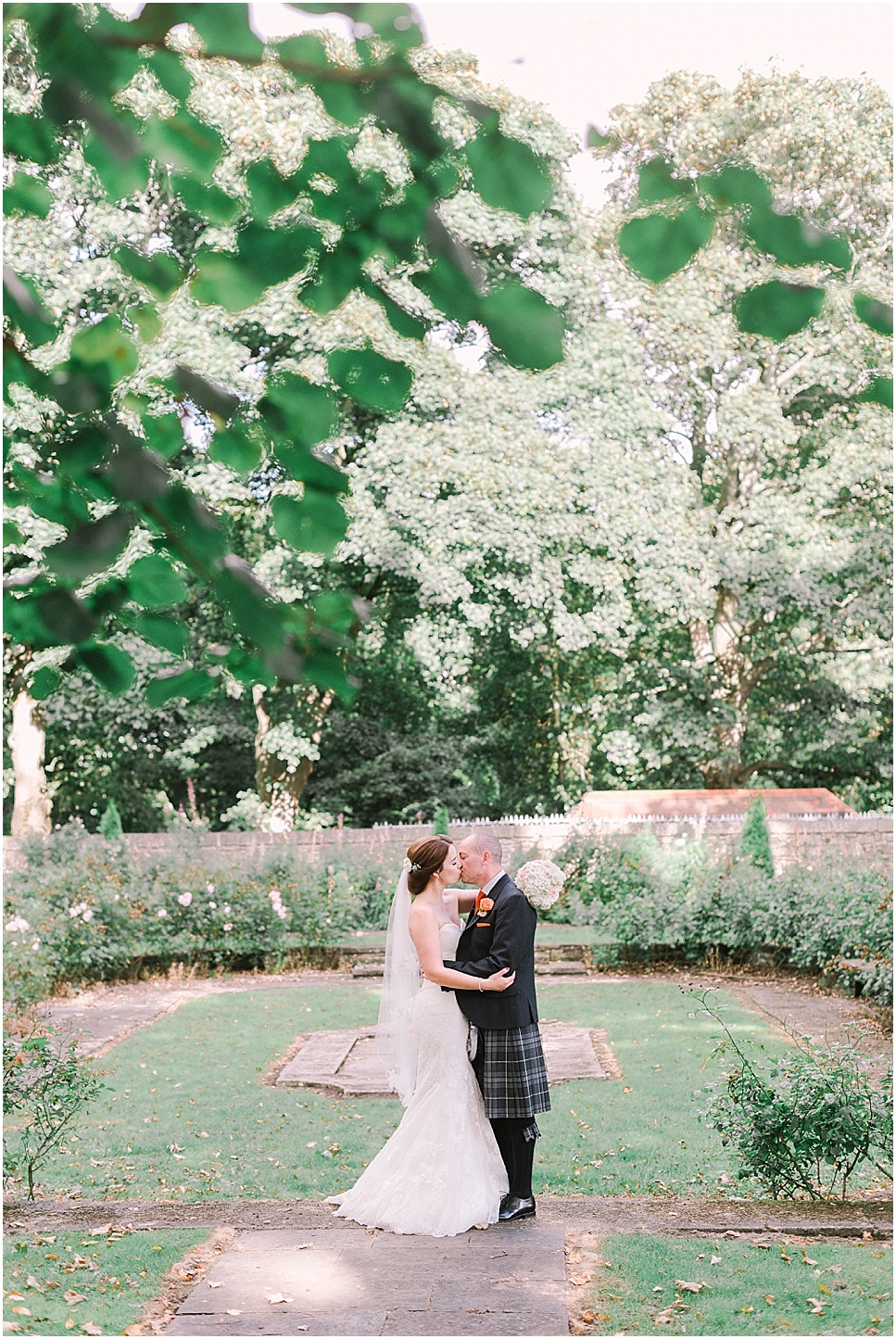 mareikemurray_wedding_photography_linlithgow_burgh_halls_050.jpg