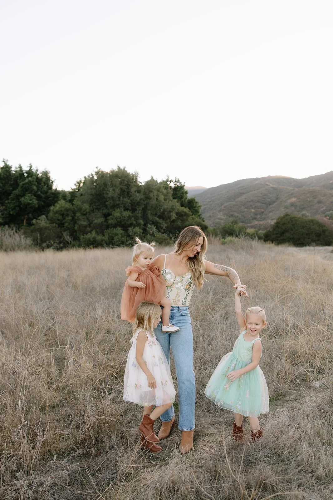 Katrina + Girls 2025-3_websize.jpg