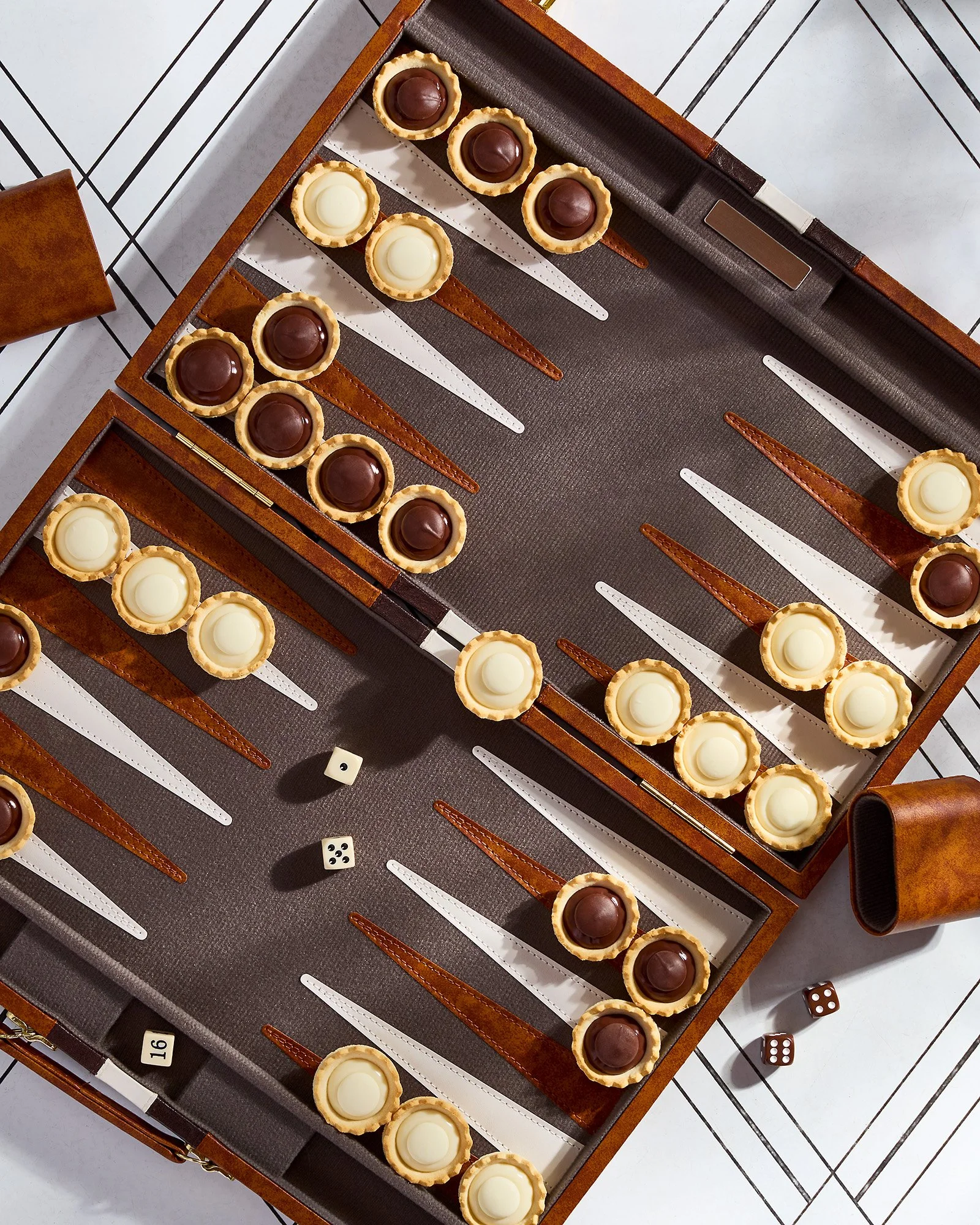 Games_Backgammon_Tarts_123.jpg