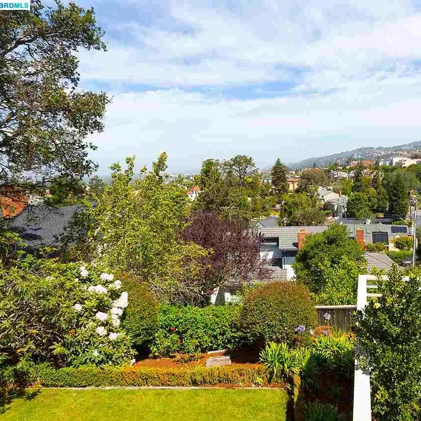 SWEEPING VIEWS