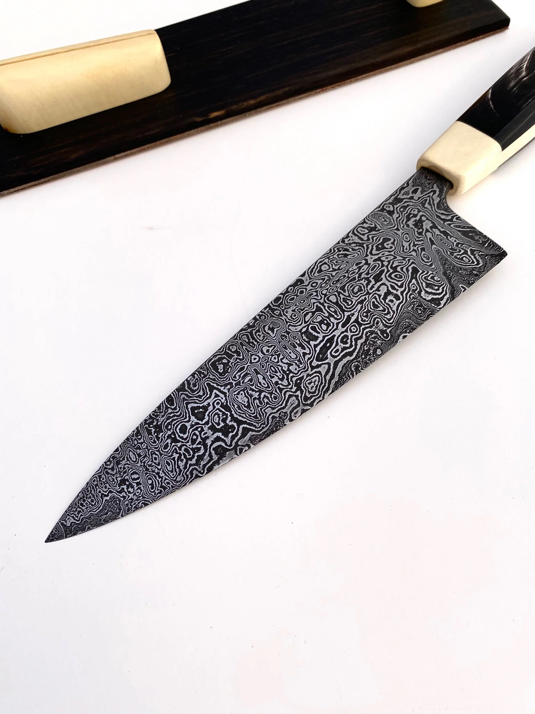 112804F7-CE68-4823-B8DE-4C0CFC470ACF