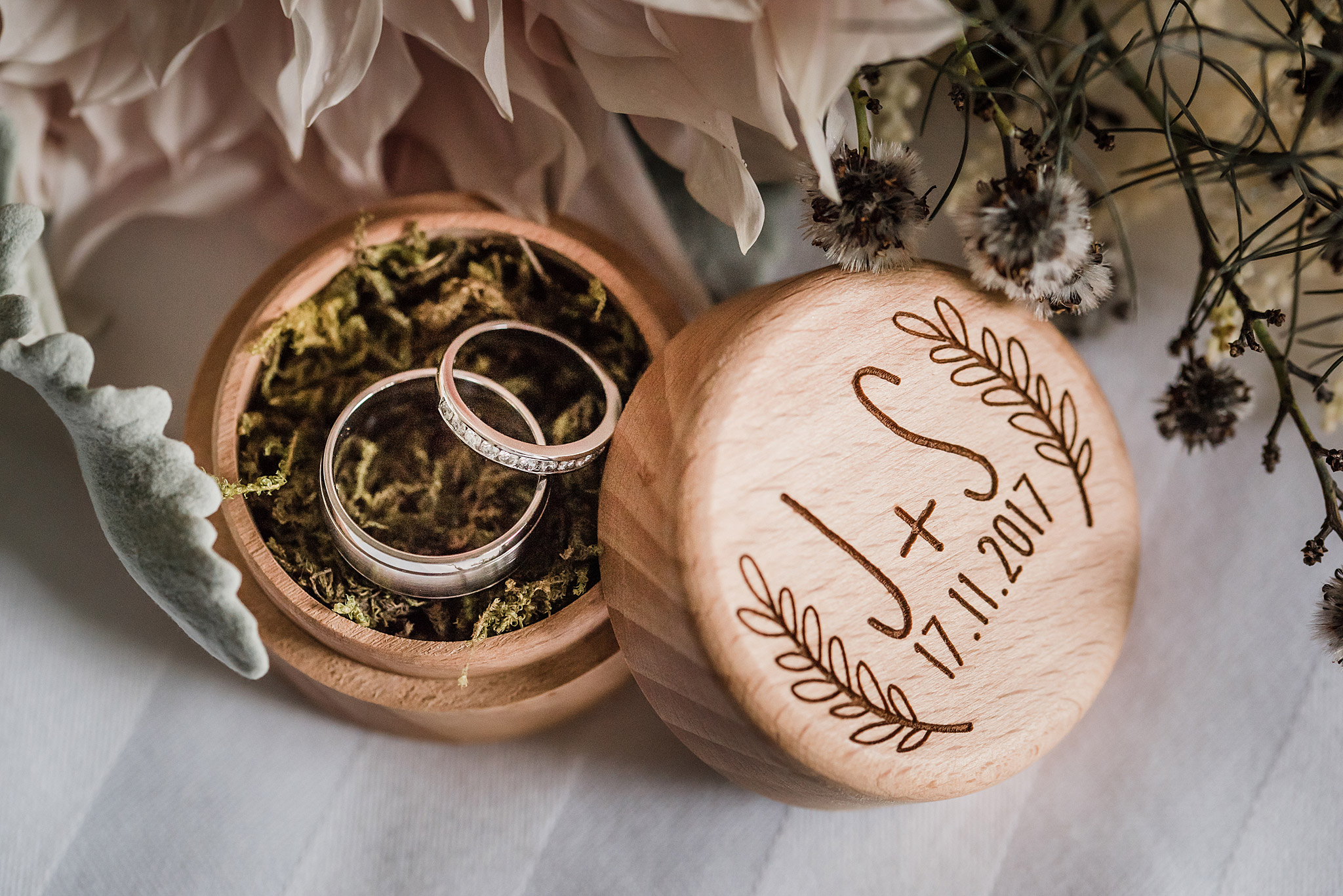 E-_Sally-&-Jarrod---Wedding---17th-Nov-2017_The-wedding-of-Sally-&-Jarrod---17th-November-2017_Bride-Prep_SJ-9.jpg