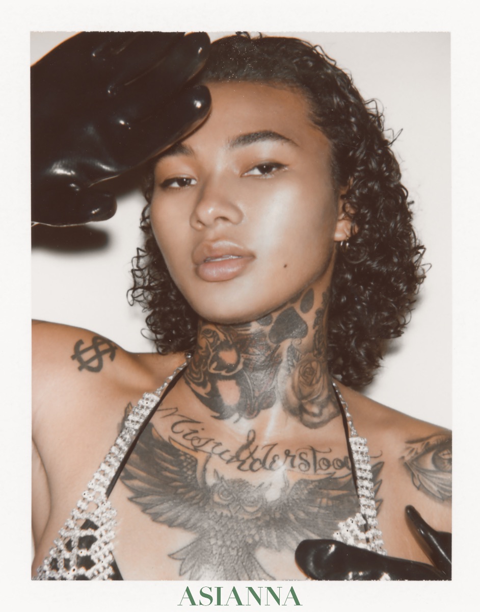 08_ASIANNA___89441293.jpg
