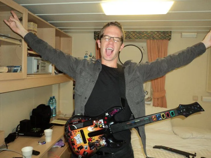 Joe-Guitar-Hero.jpg