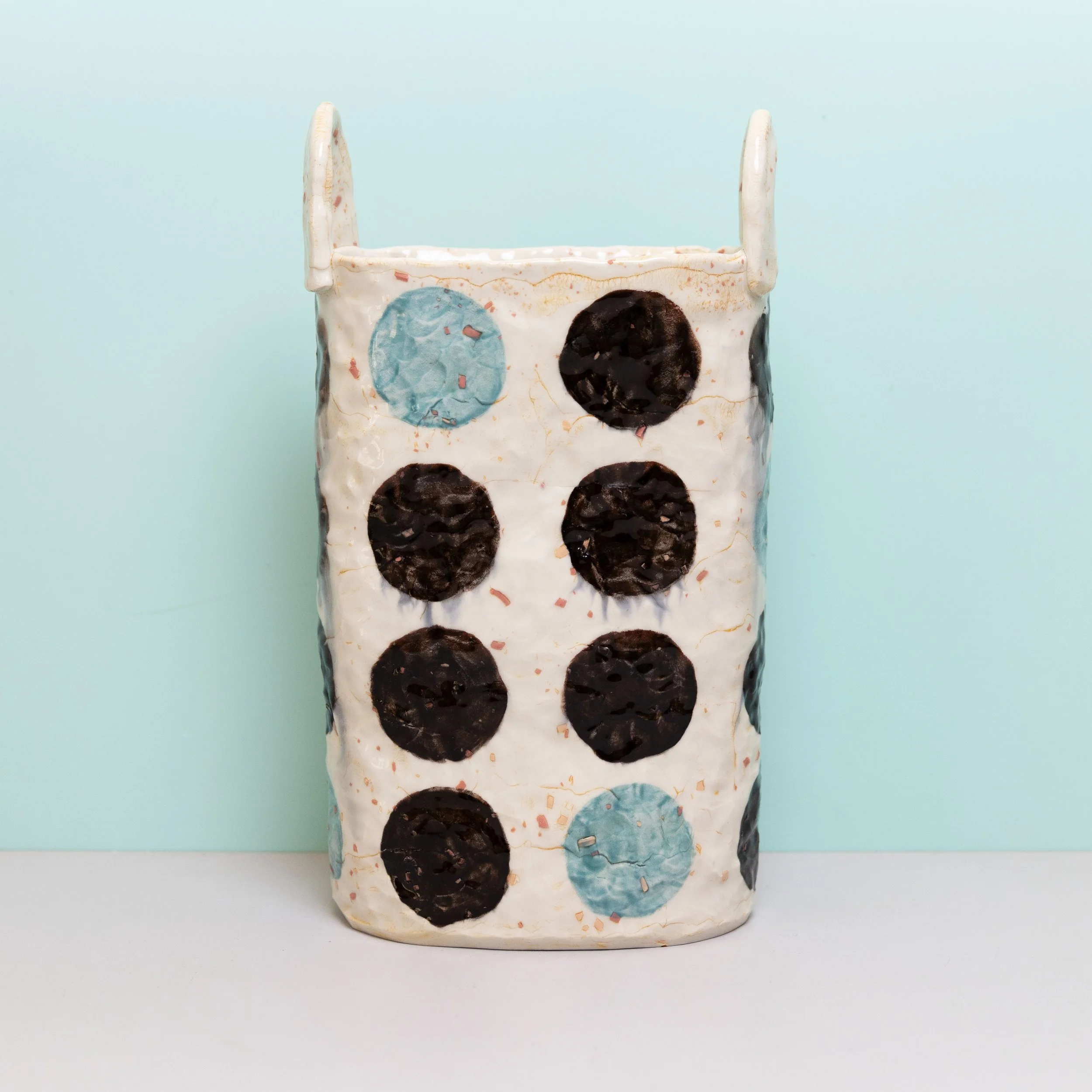 turq-black-dot-vase.jpg