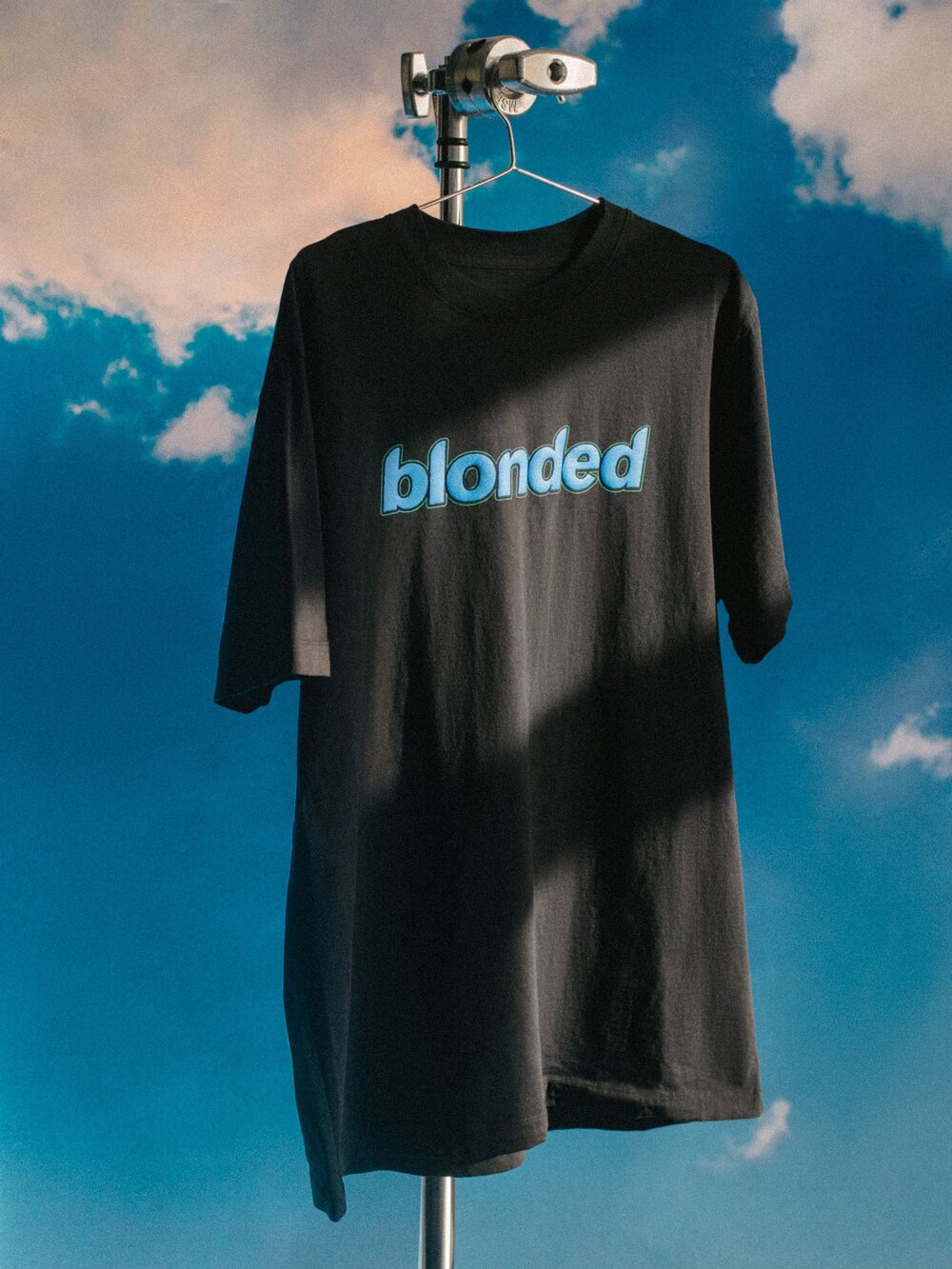 BLONDED-LOGO-T-SHIRT-BLACK-BLUE_1900x.jpg