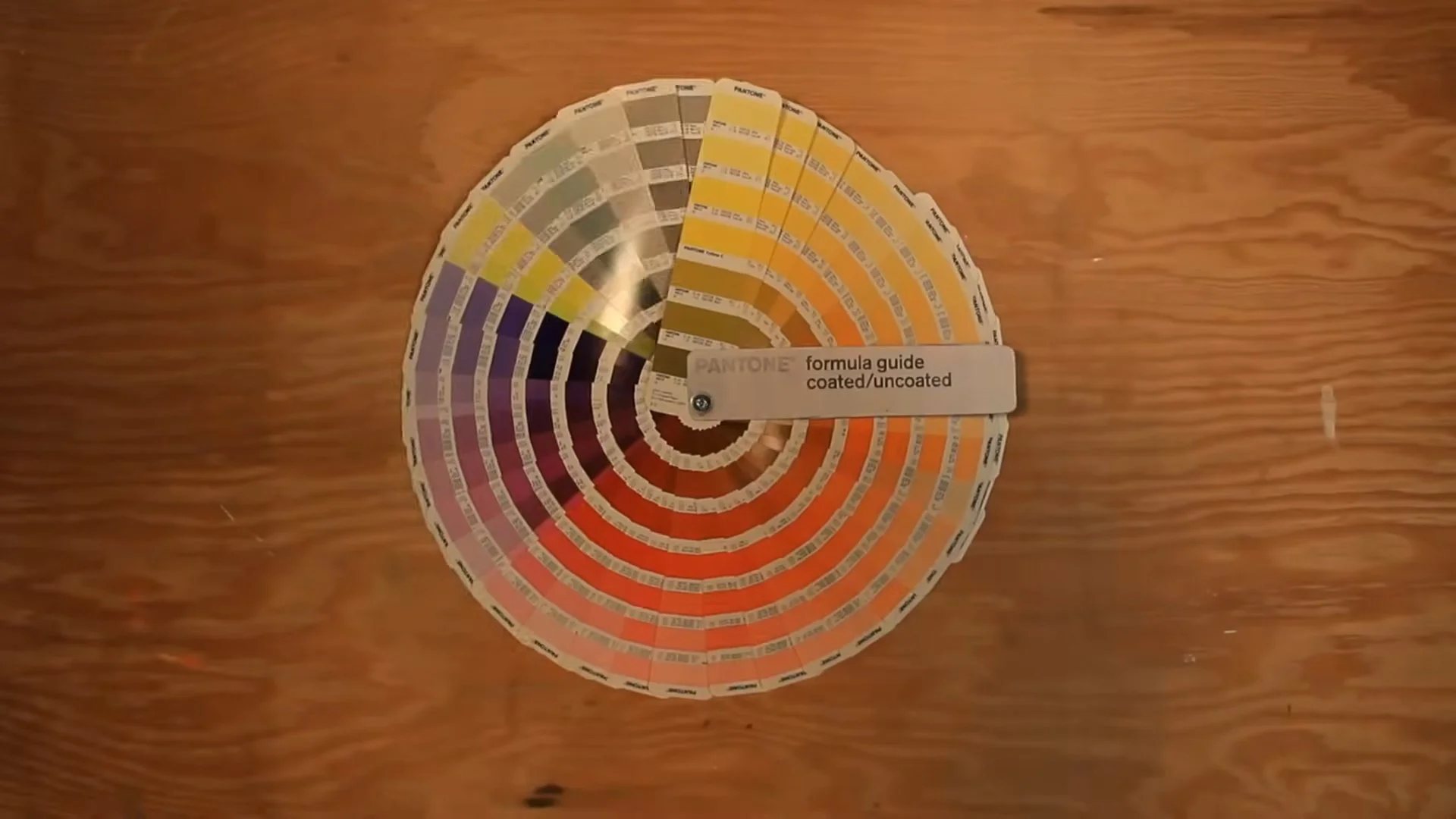Color Tom Sachs Boys Don't Cry Magazine, Photo p018-019.jpg