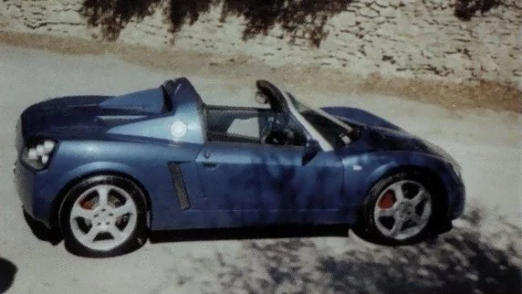 Opel Speedster / Vauxhall VX220