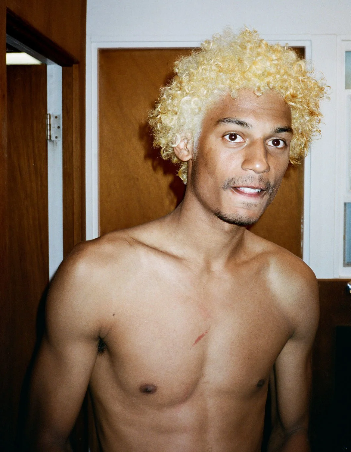 ‘Print’ magazine features Frank Ocean photo series “Tush”