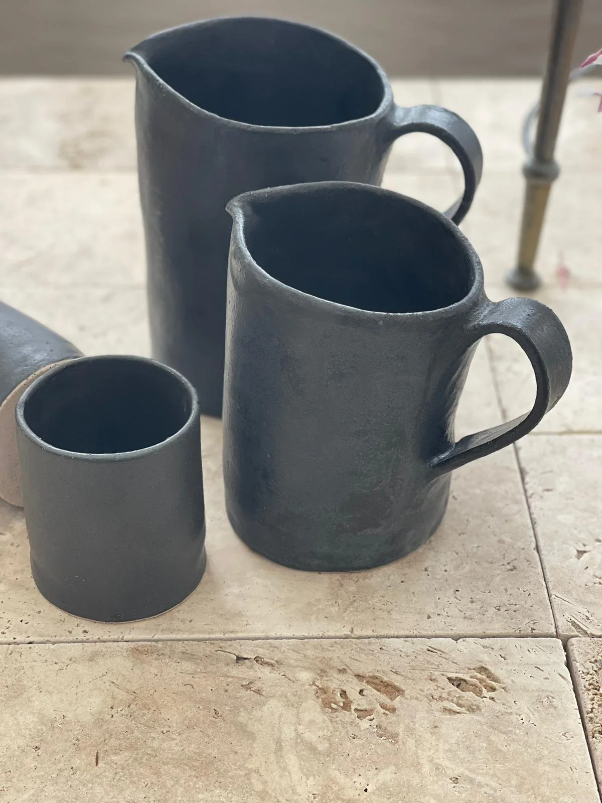 Charcoal Hug Mug
