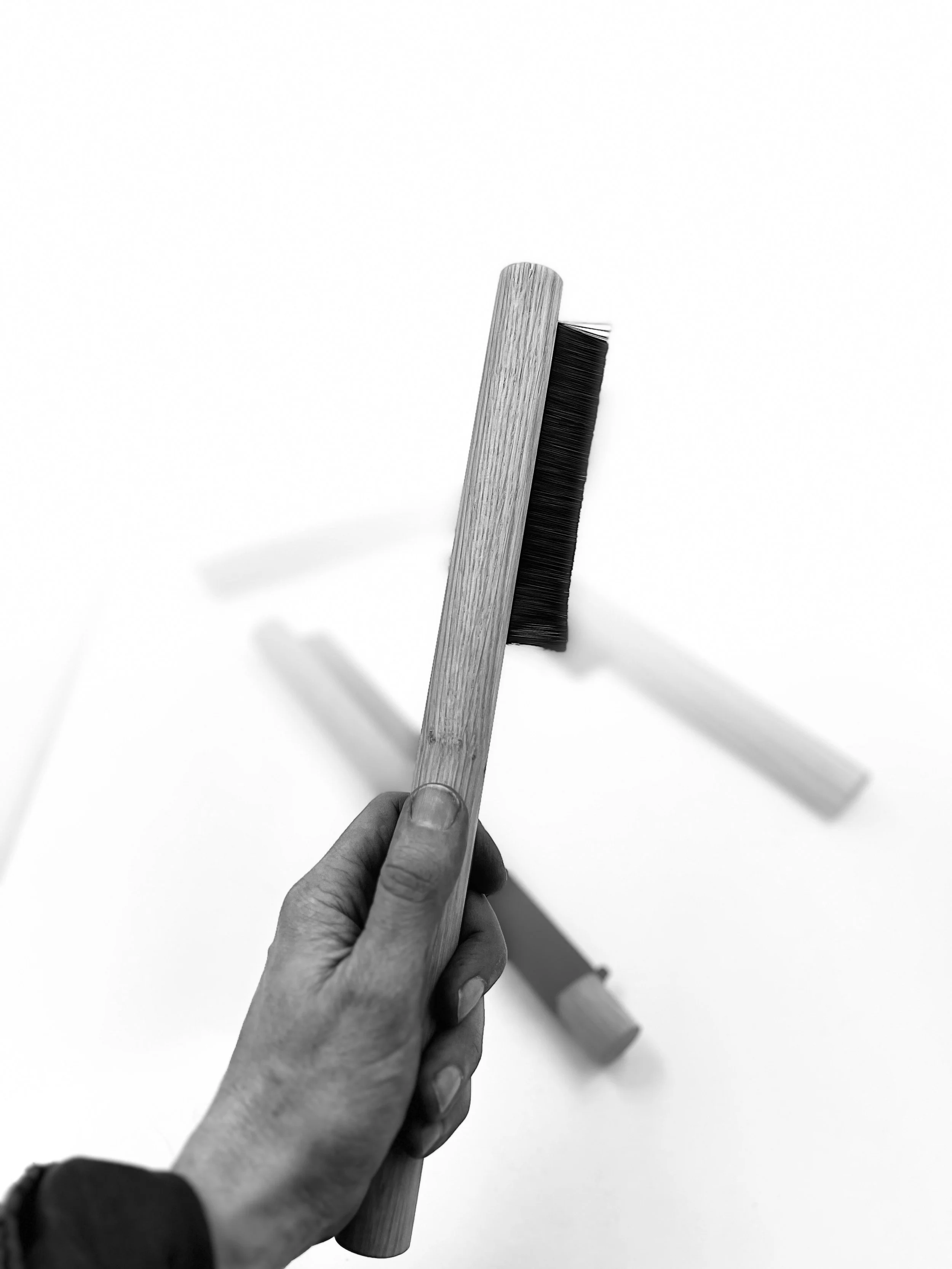 dowelbrush_bw_held.jpeg