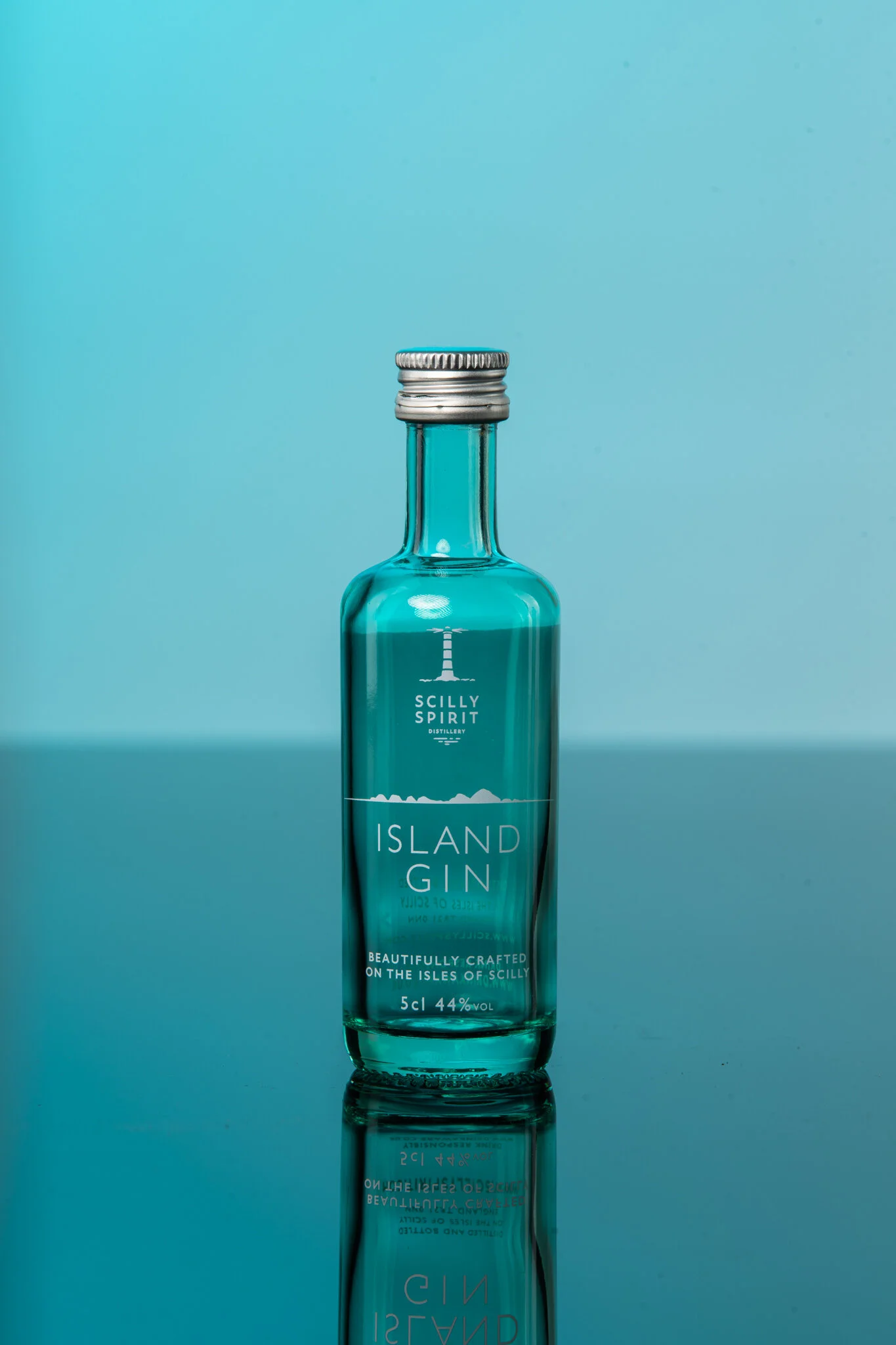 5cl blue background.jpeg