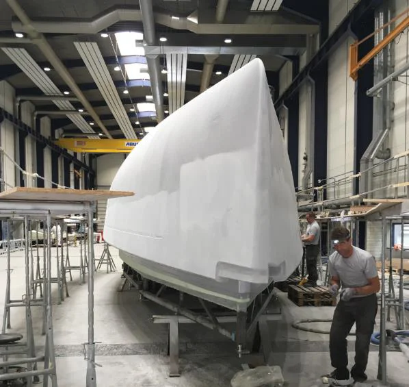 Fairing the hull of the new X4⁹