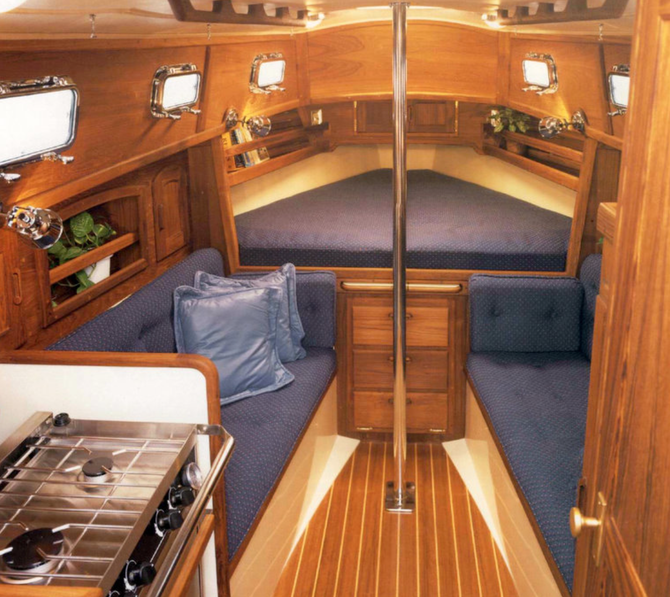 At 24 feet she has an impressive cabin. Photo by: Pacific Seacraft