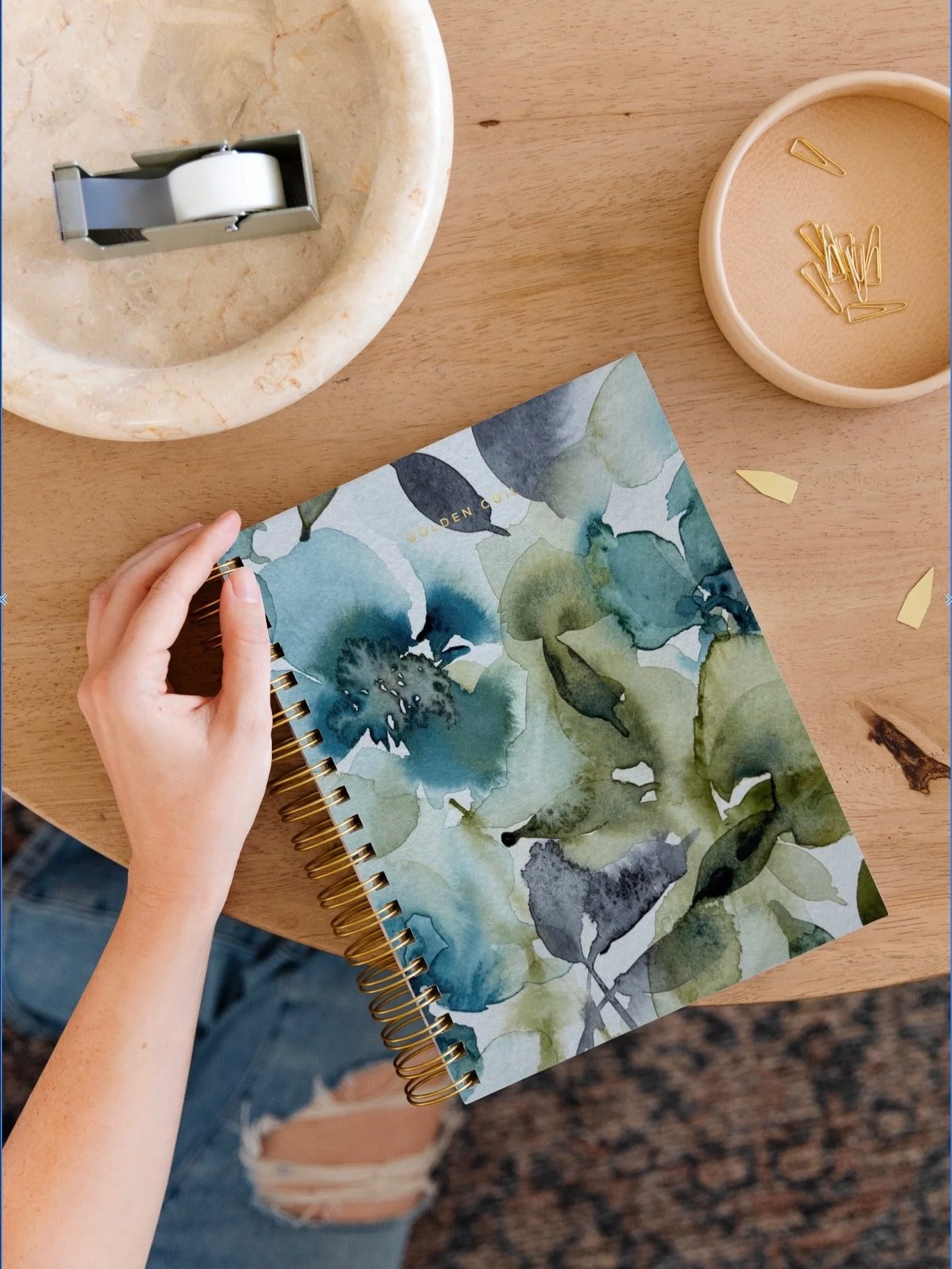 Himalayan Blue 💙 

My very last minute entry for @golden.coil 2026 planner cover contest 💫

A study in loose florals for Golden Coil&rsquo;s Annual Design Contest ✨

Soft layers of blue and green, letting forms emerge slowly through water and pigme