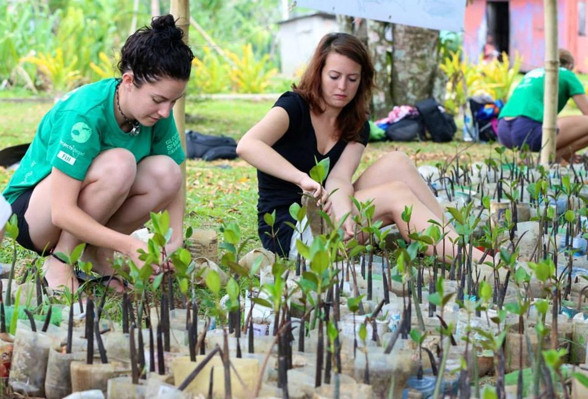 Voluntourism.jpg