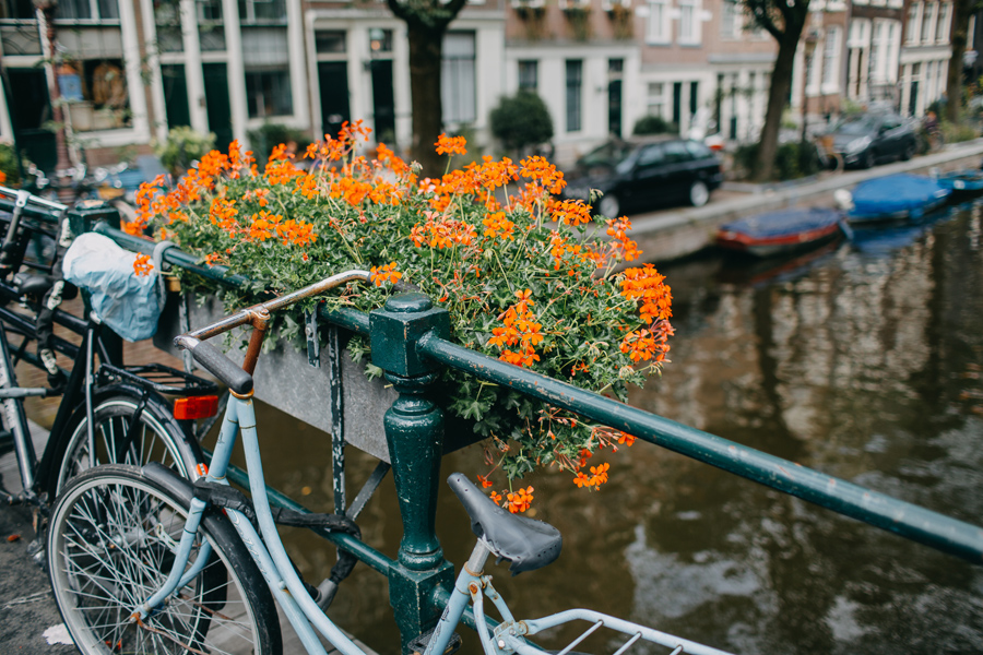 007-amsterdam-bikes-travel-photography.jpg