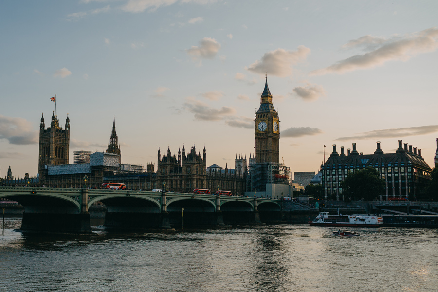 053-london-street-photography-travel-food-england-united-kingdom-st-pauls-cathredral-parliment.jpg