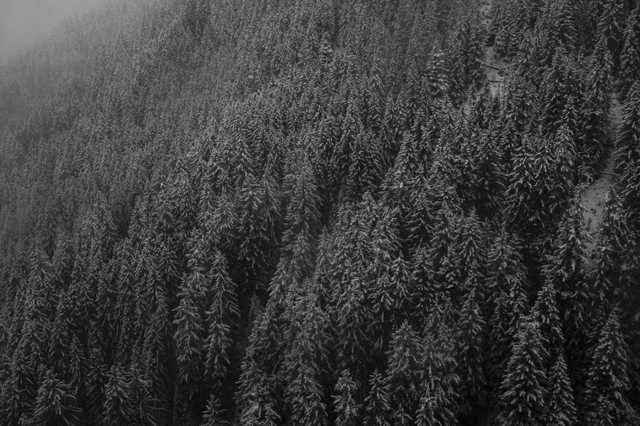 025-switzerland-mountains-snow-travel-photography.jpg