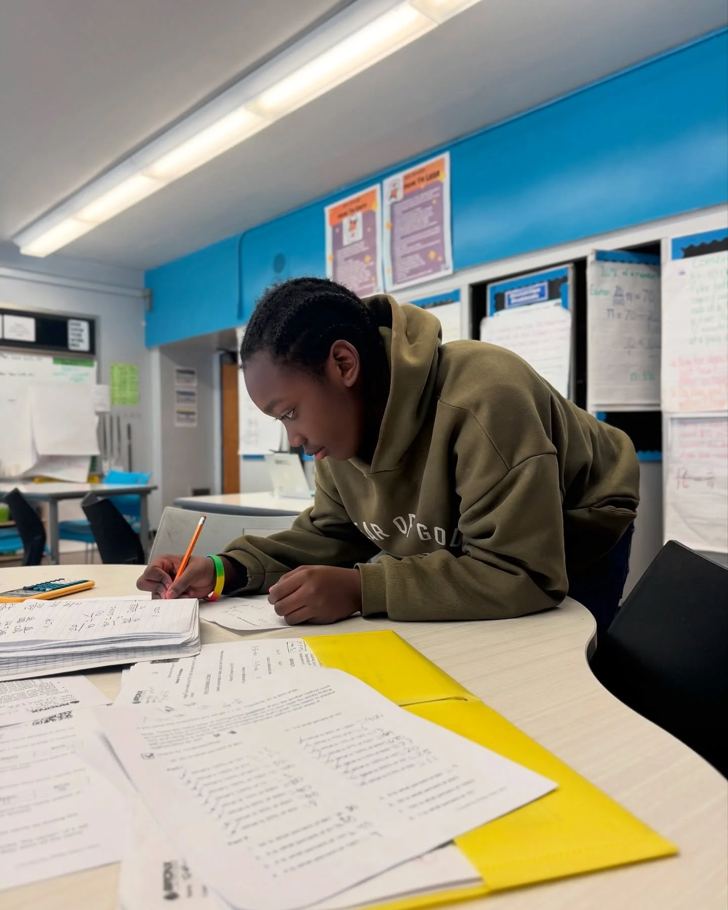 Academic excellence is a top priority for us, and it comes before all else.

We strive for every student in our program to maintain an average grade percentage above an 85%, as well as a 95% school attendance rate.

Meeting these standards opens up o