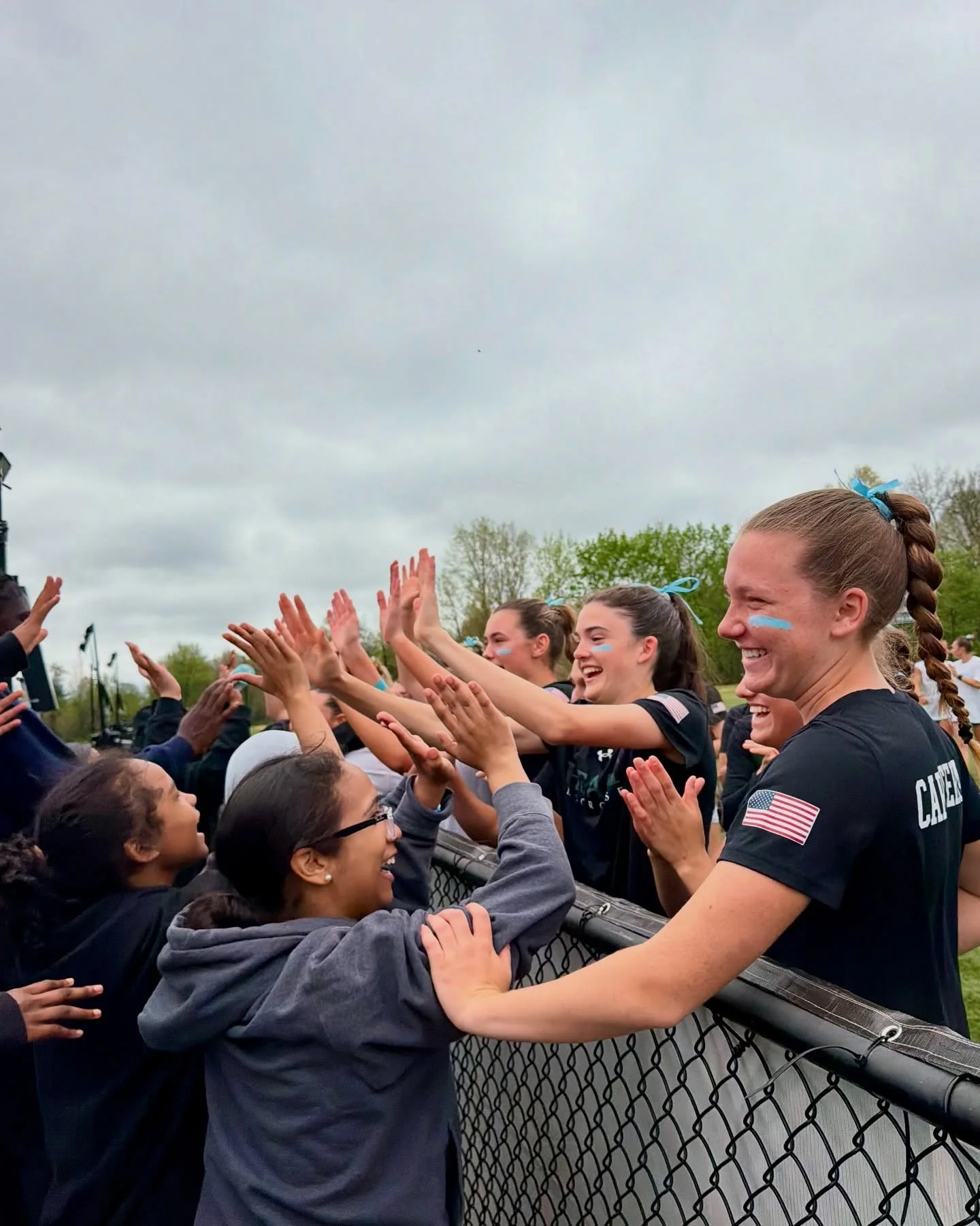 Grateful for the @shglacrosse team for continuing to be such powerful role models for our girls.

Every visit, they welcome us with warmth, high energy, and an eagerness to connect, which never goes unnoticed.

And being able to witness the game play
