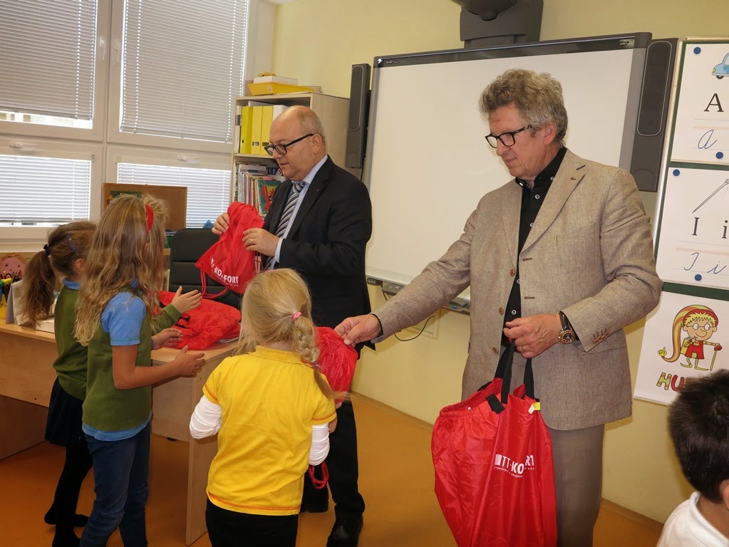 9.10.2014 TT COMFORT- Handover gifts to  Y1 pupils