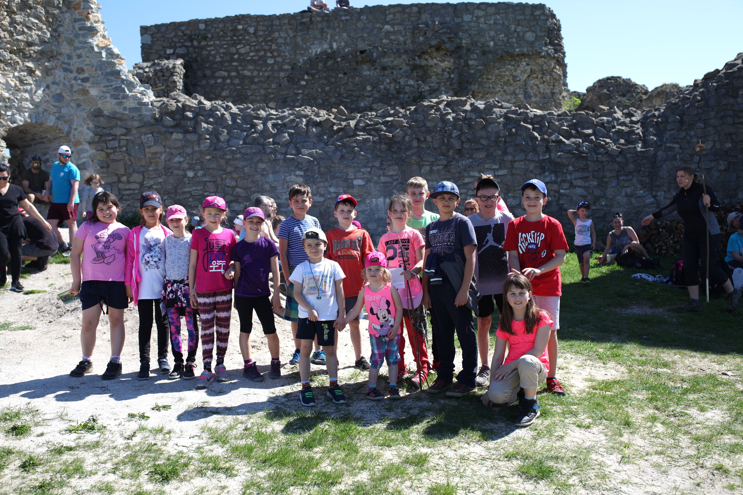 Hiking trip to the ruins of Branč Castle