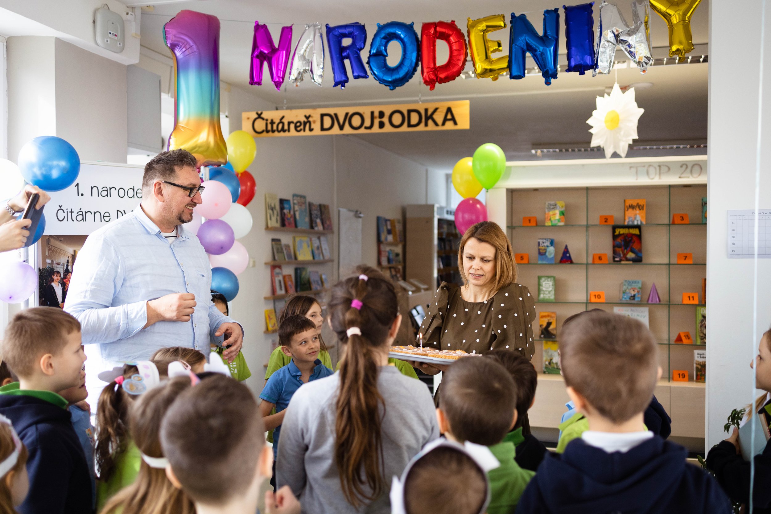 1. narodeniny čitárne dvojbodka