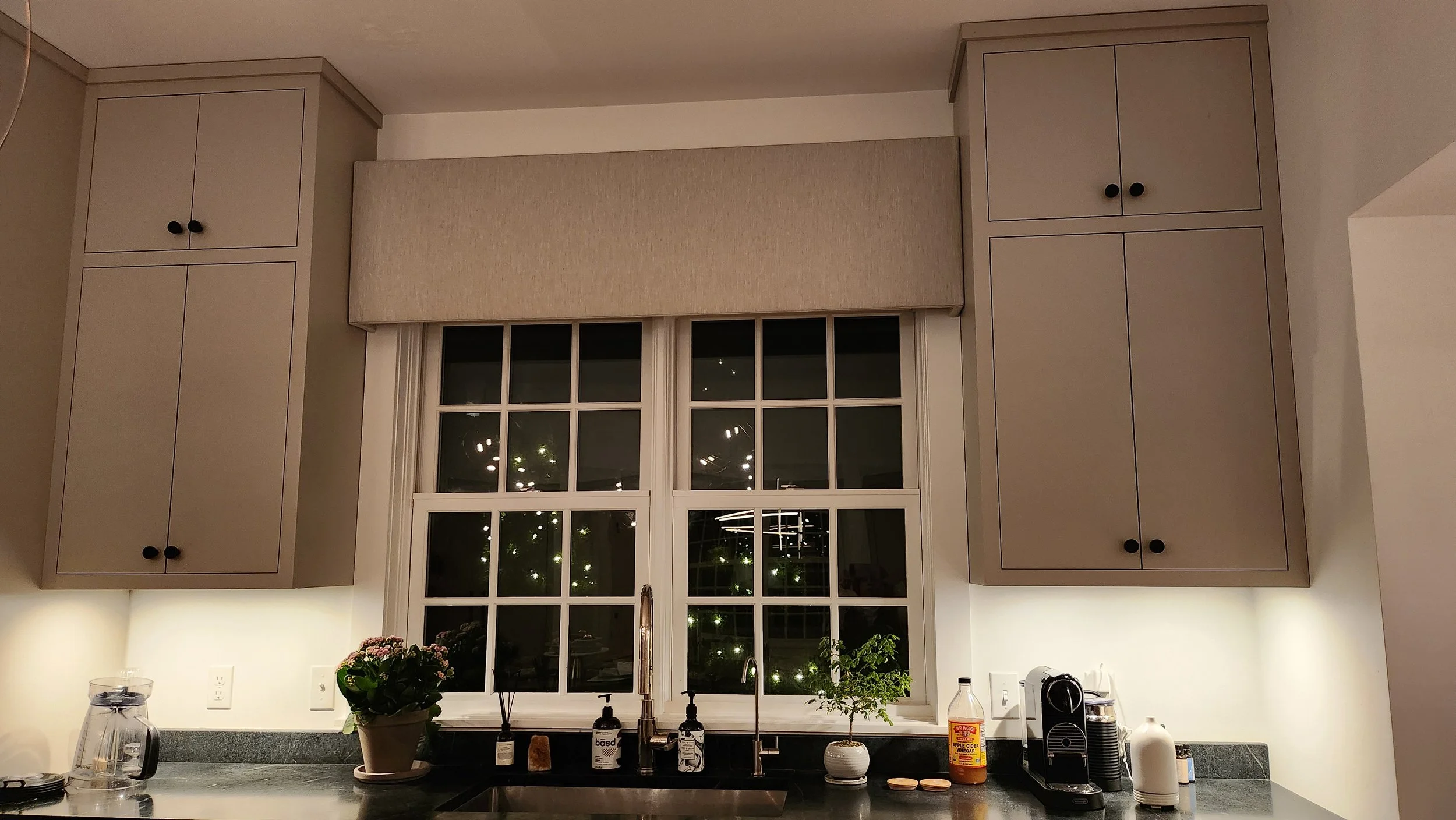 Contemp cornice.jpg