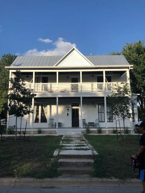 ellison house hotel lockhart.jpeg