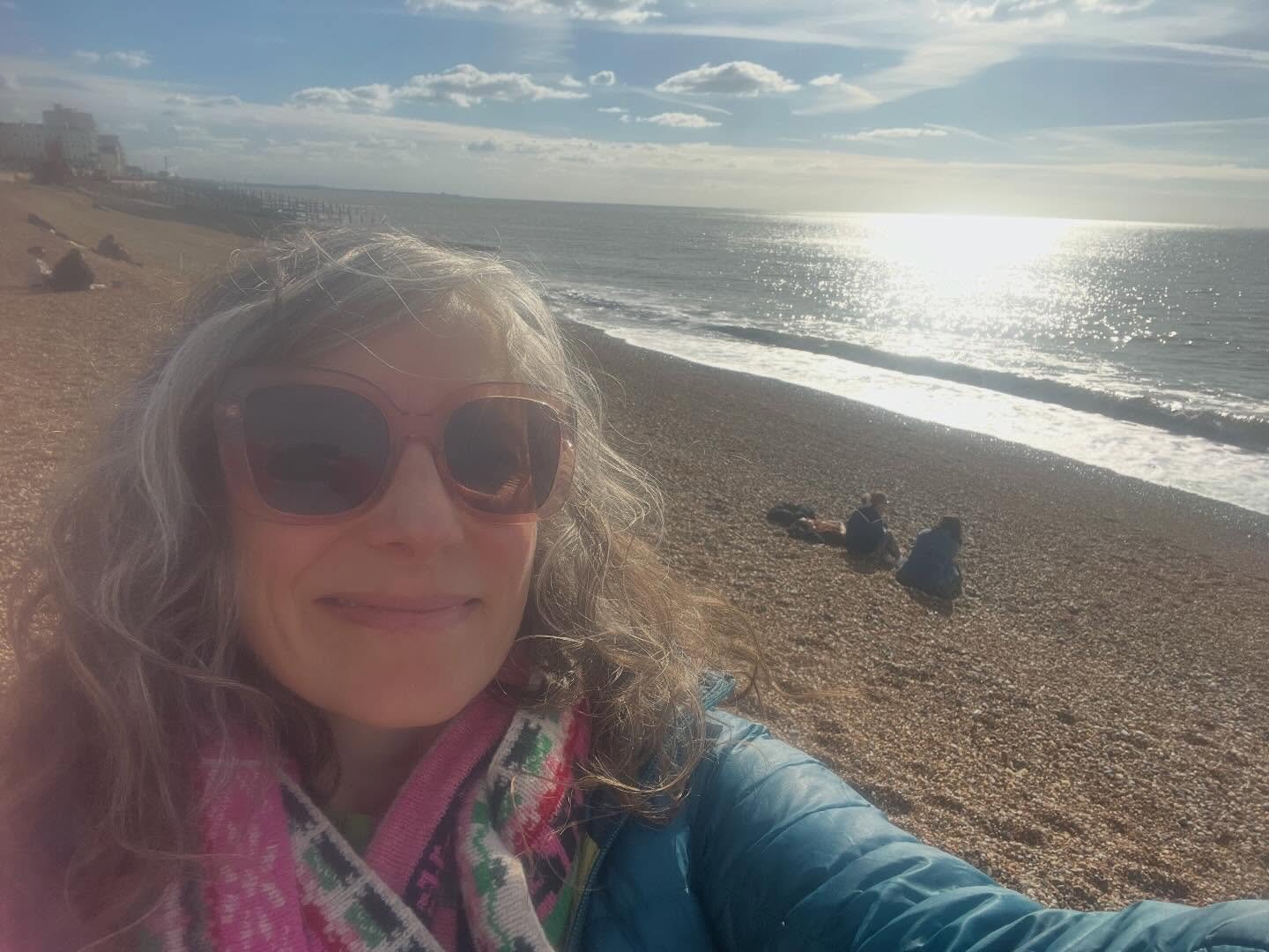 Wow wow wow 

Thanks for having me Hove 🌊💫

___
Love it when a gorgeous new client happens to live by the sea! 
Plus extra bonus gorgeousness to hang with @lara_sheldrake 💖✨

Waking up most days with existential political rage &hellip; and squeezi