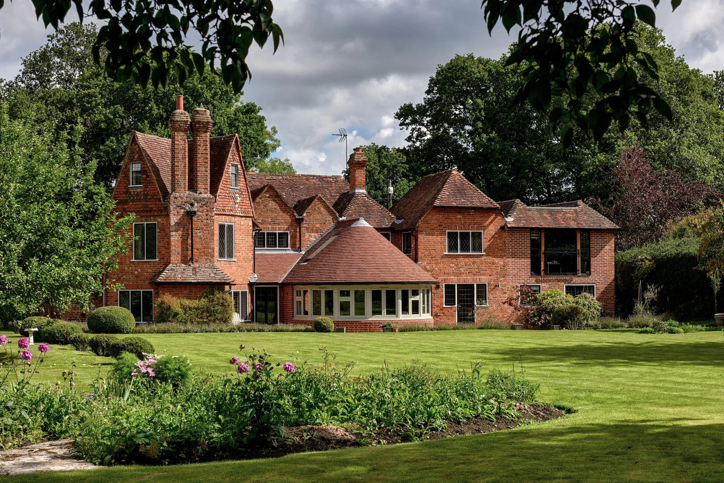 Surrey-Architectural-Photographer-Mark-Hardy-2024 109.jpg