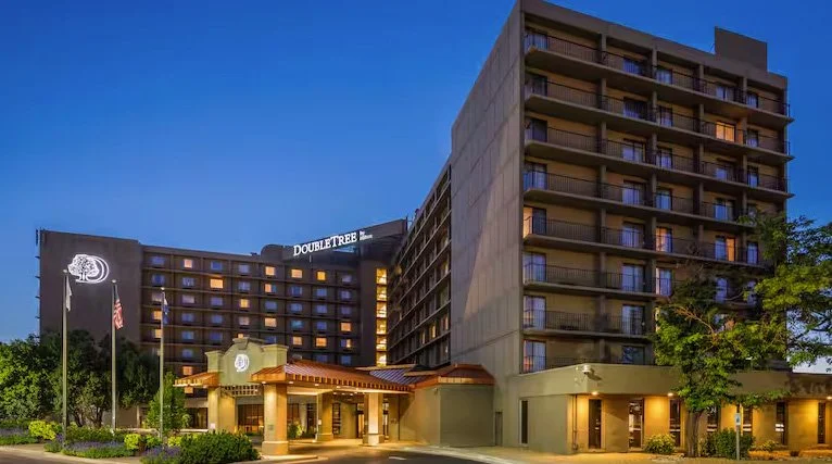 Double Tree Hotel Quebec St.