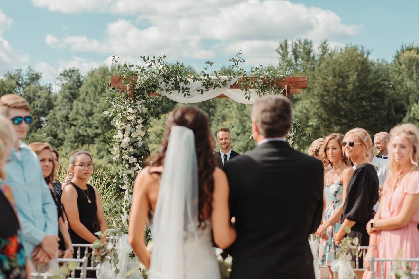 One of my favorite moments to capture at a wedding. 😍⁠
What was one of your favorite wedding moments at your wedding, or that you've experienced?⁠
.⁠
.⁠
.⁠
Second shot for @kaileemariephotography⁠
#michiganphotographer #michiganphotography #grandrap