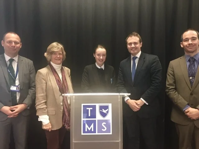 Last week, I met with pupils from The Malling School to discuss something that matters a lot to them - speeding. Sadly, on the roads around our community the speed of traffic has increased and left many in danger from reckless drivers travelling just meters away from schools and putting innocent lives in danger. Aaliyah, a pupil at school, got in touch with me after some of her fellow students were almost involved in serious accidents. Now, she is campaigning for the speed limit to be reduced on New Road and Beech Road. She has started a petition, a link to which you can find here , and I would encourage you to sign it. It was brilliant to see these young people trying to make such an important change to their community, and they have my full support in trying to make this happen.