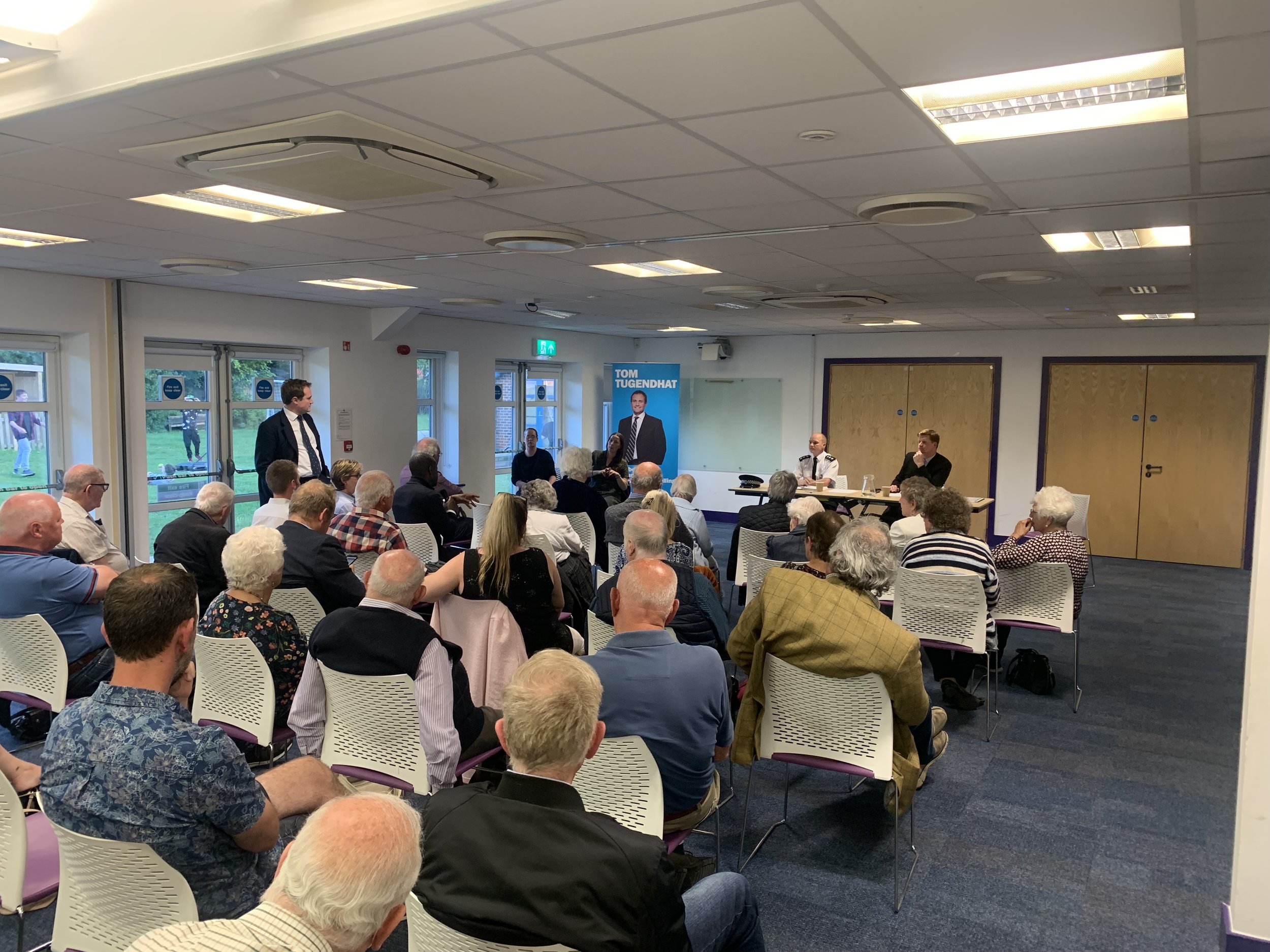 Edenbridge Crime Meeting 5.jpg