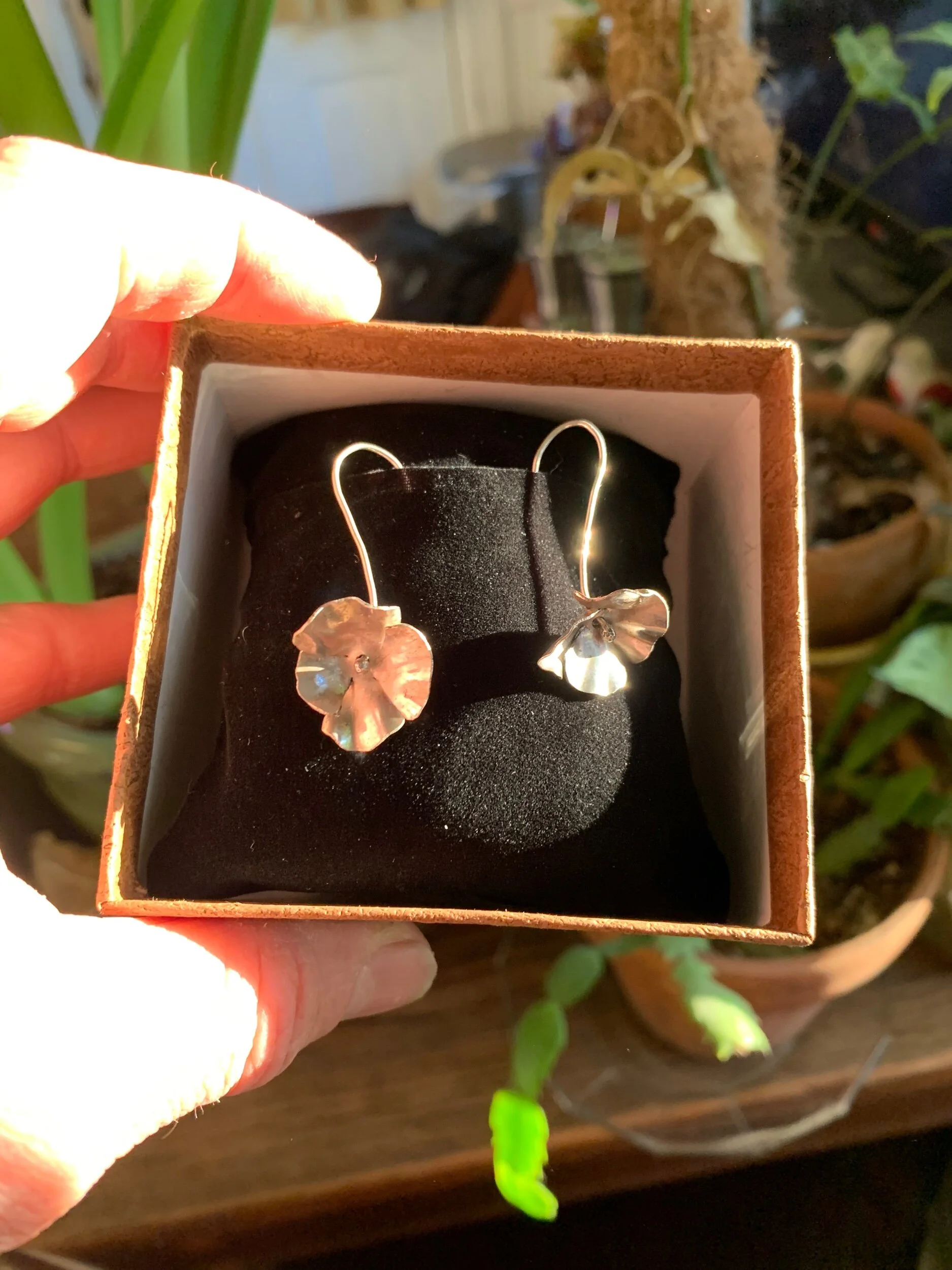 Drooping Poppy Earrings 