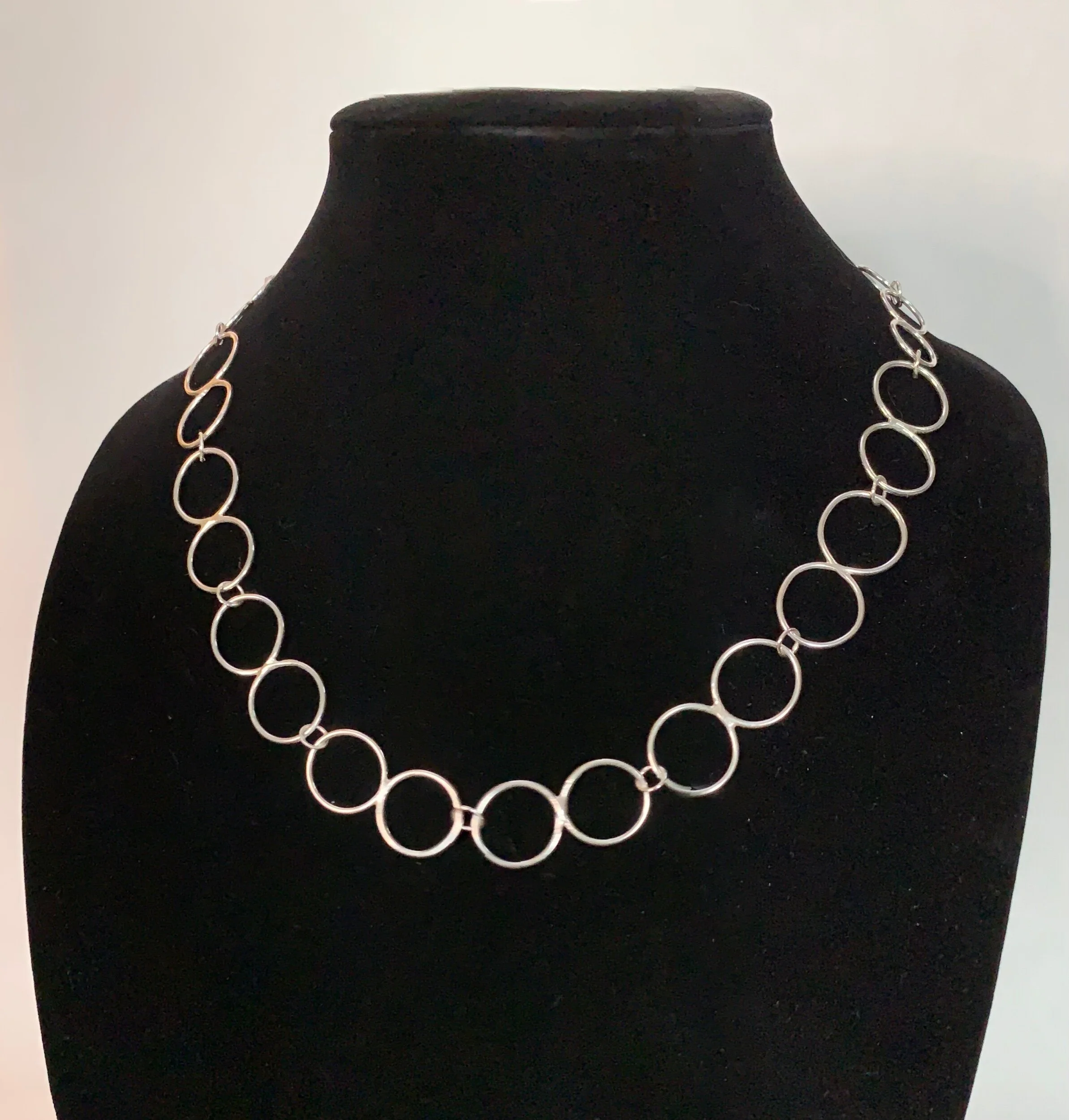 FA260F78-37E7-4298-A7AC-9F8654758098