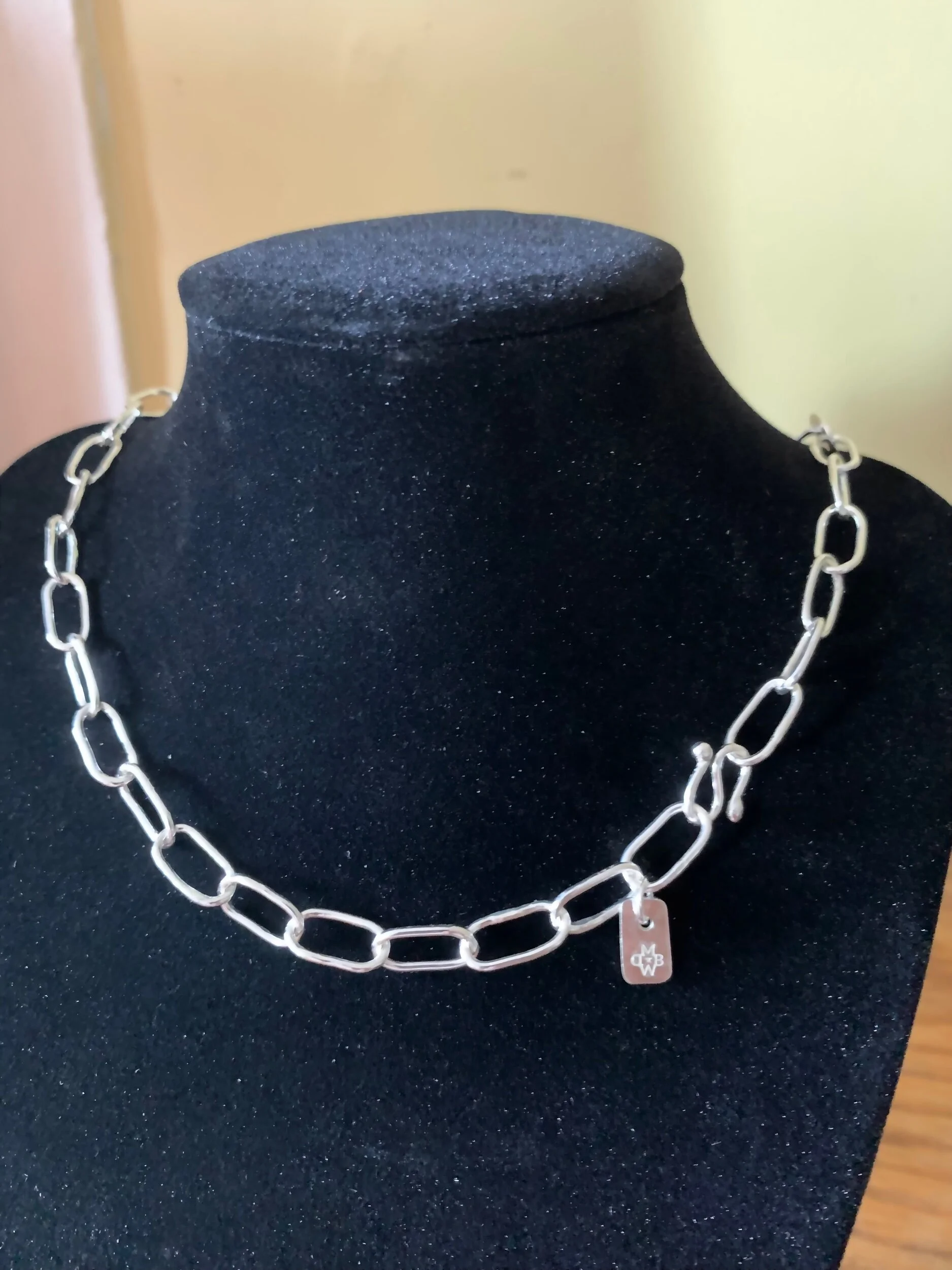 02ABEEB6-315D-431B-977A-5E30D293FE99