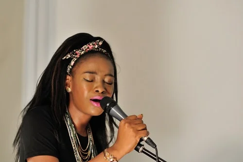 Kelly Bado: Pop Goes The World
