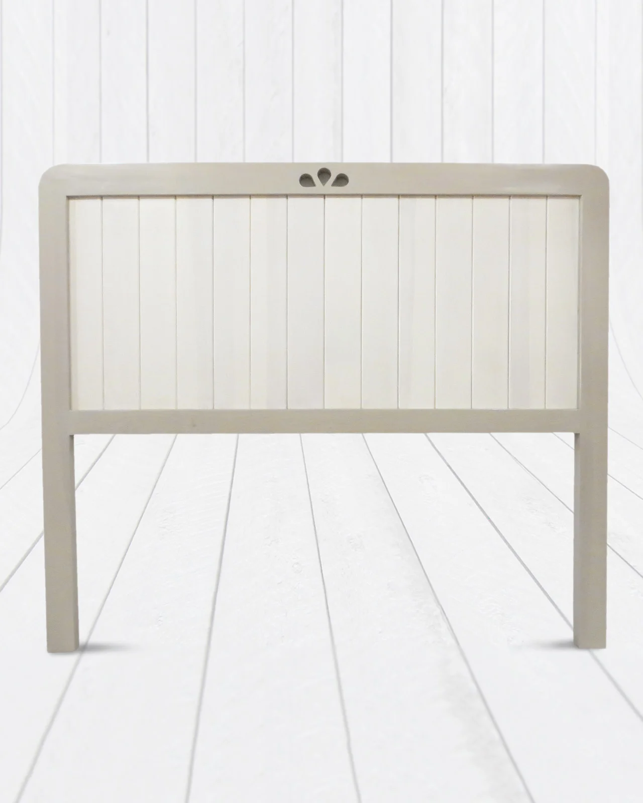 CABECERA MATRIMONIAL PL EN MARFIL Y NUEZ 135 x 120(h) $3,320