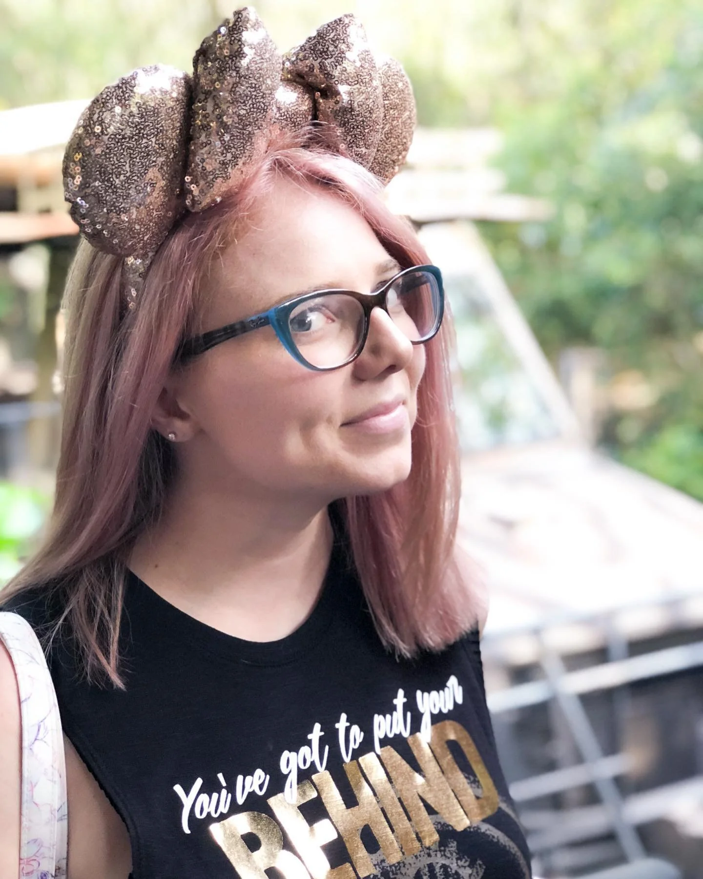 A little Wild Wednesday action with the &ldquo;Wild Frontier&rdquo; preset! I&rsquo;m a little biased since I did my DCP there but Kilimanjaro Safaris is my fav attraction in Animal Kingdom 🌳🐾 
⠀⠀⠀⠀⠀⠀⠀⠀
I&rsquo;m glad that *generally speaking* CM p