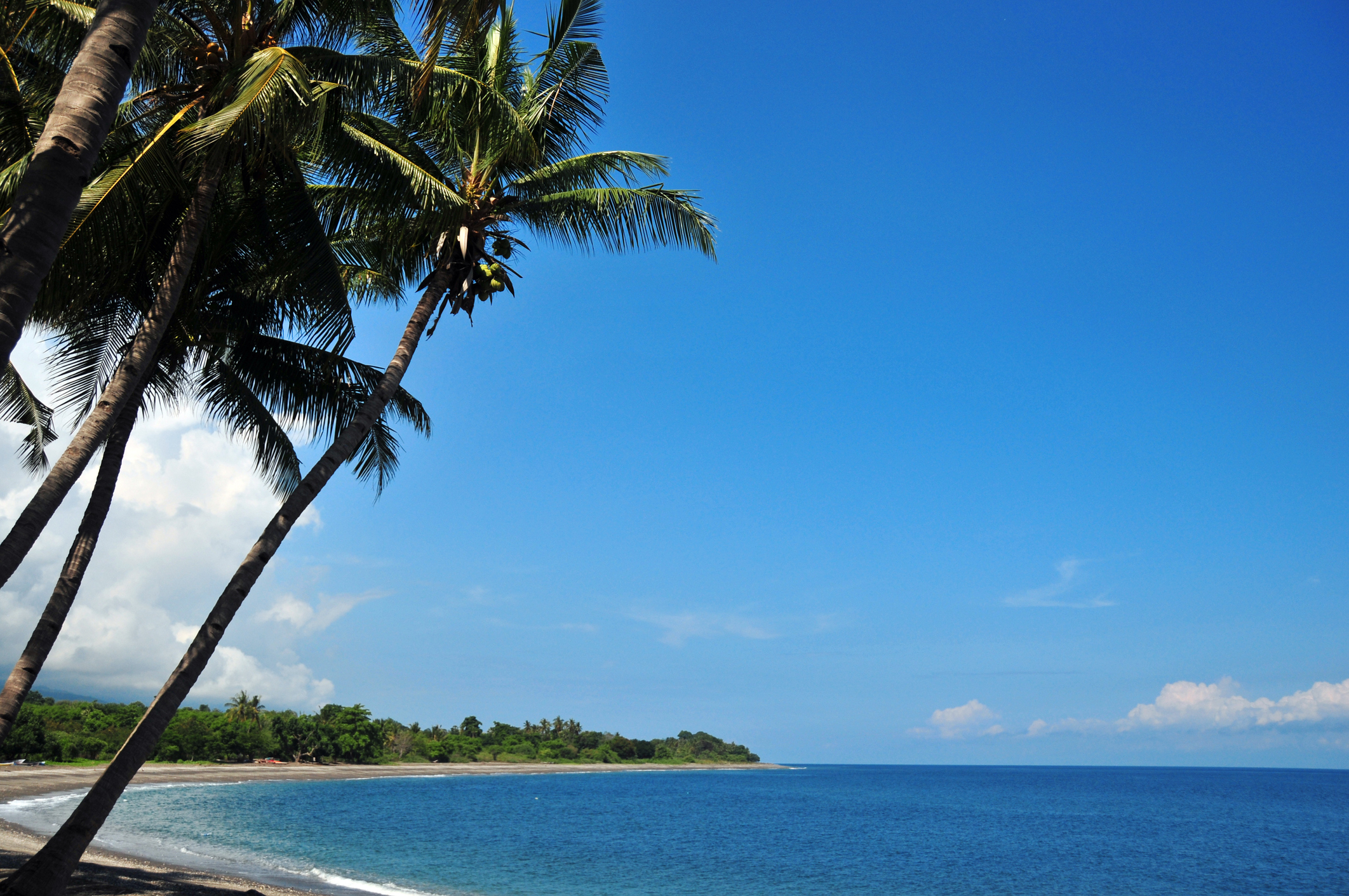 iStock-182274079 beach.jpg