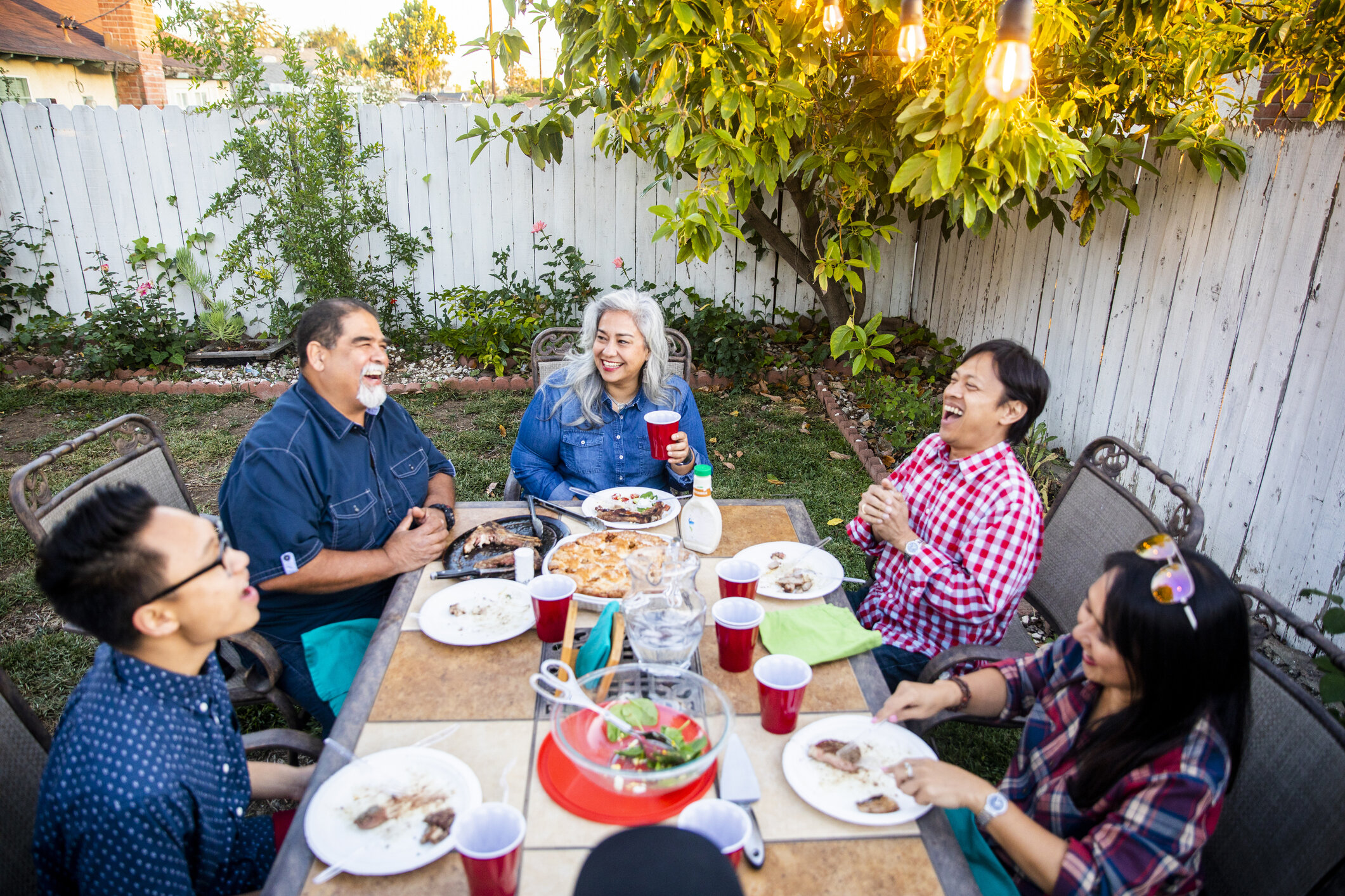 outdoor dinner.jpg