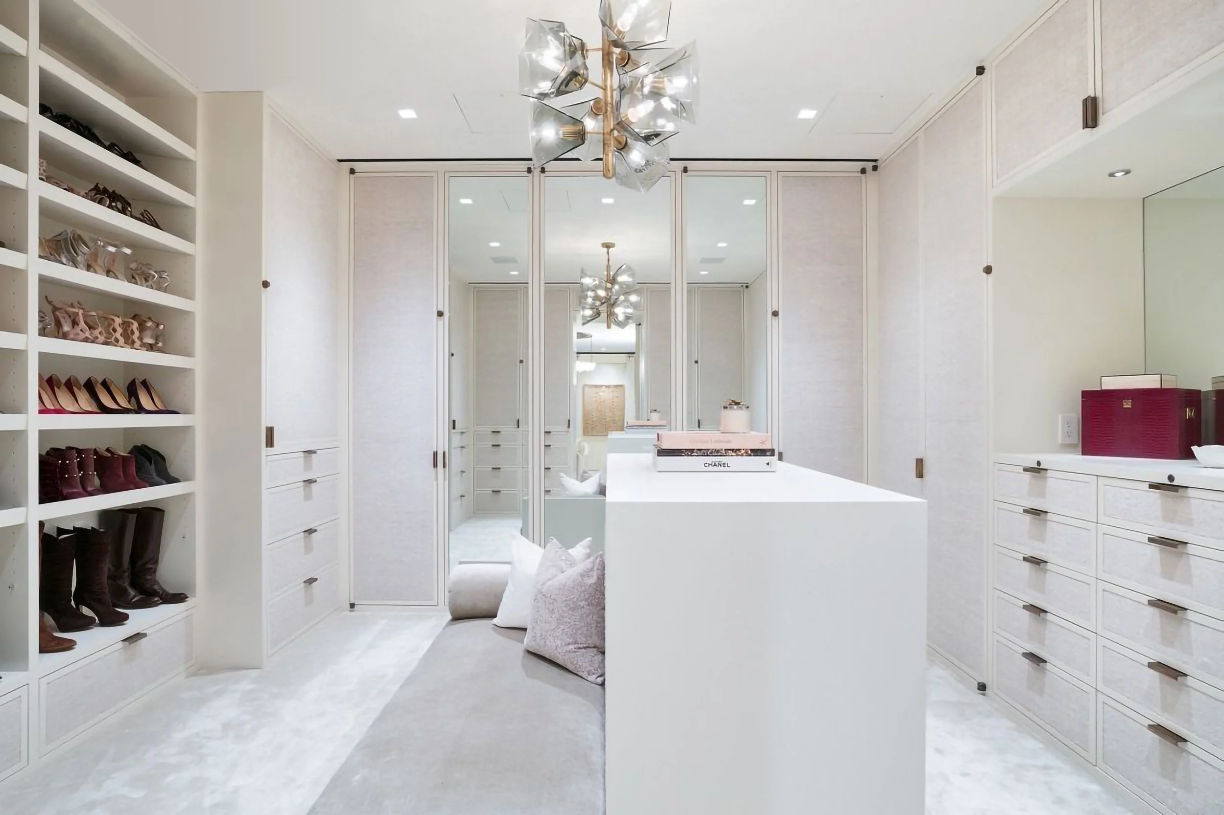 SOHO PENTHOUSE MCLOSET_01.jpg