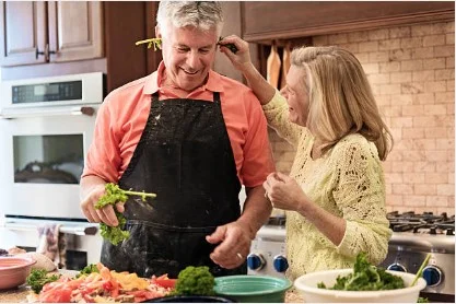 manwomankitchen.jpg