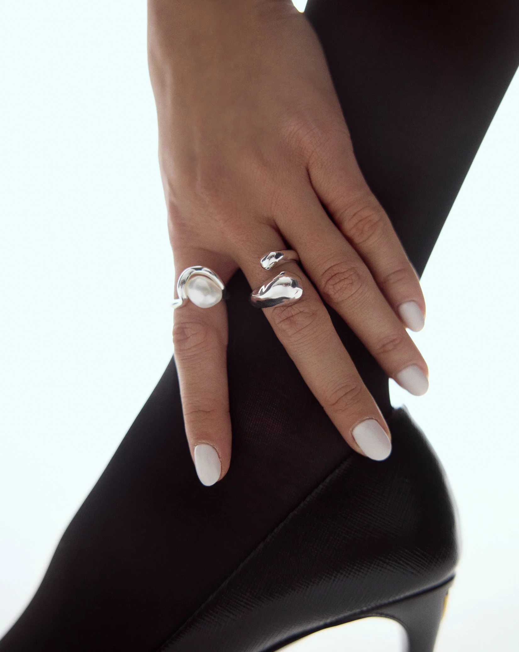 RC_Q4-2025_OCTOBER-COCO_CURVED-WRAP-RING_4.jpg