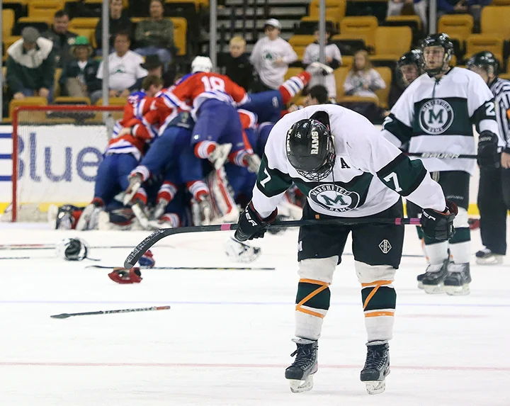 MAR_HockFinal_23_0313MAG.jpg