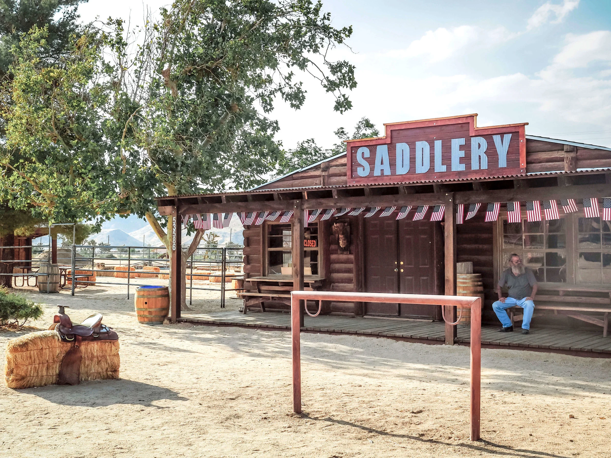 Even in the modern day you can experience the old Wild West of the 1800's. Pioneertown, California is a step back in time with a saloon, stables, and a thriving artist community. #california #wildwest #desert #travel