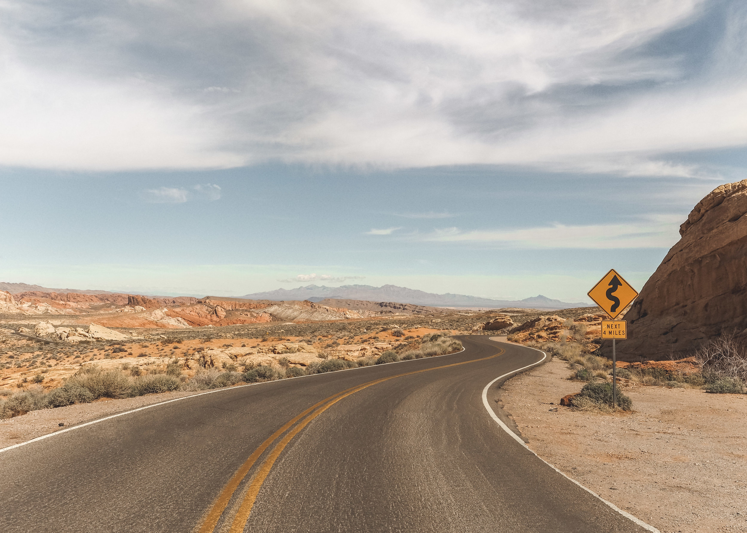 adriftaesthetic_valleyoffire_statepark_overlook.jpg